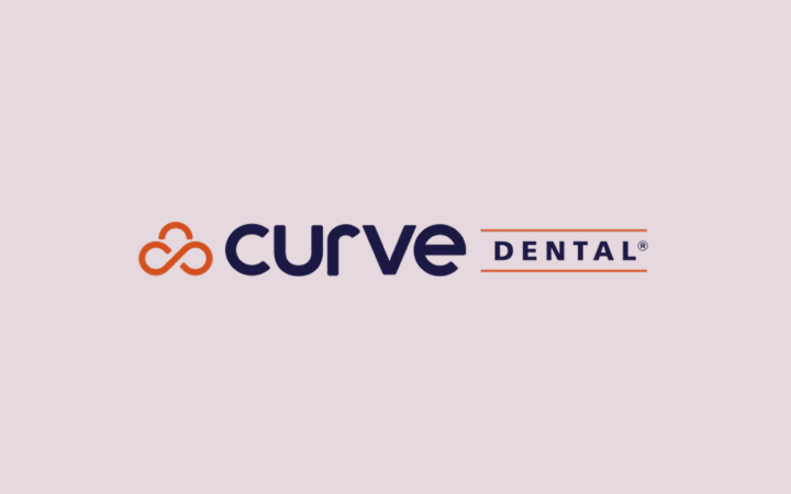 Logo Curve Dental