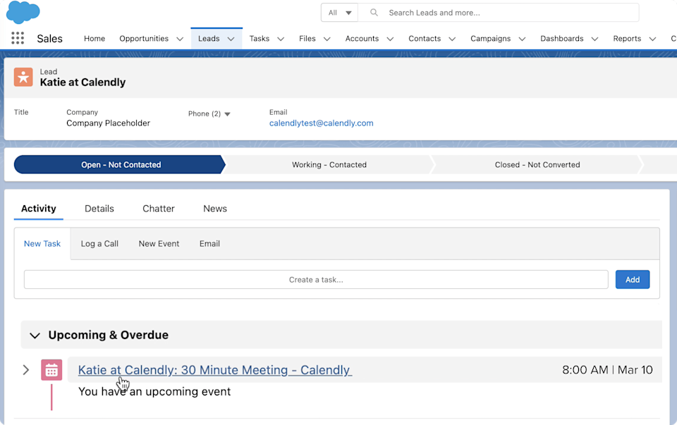 Calendly vs Salesforce Scheduler: Which tool is right for your team
