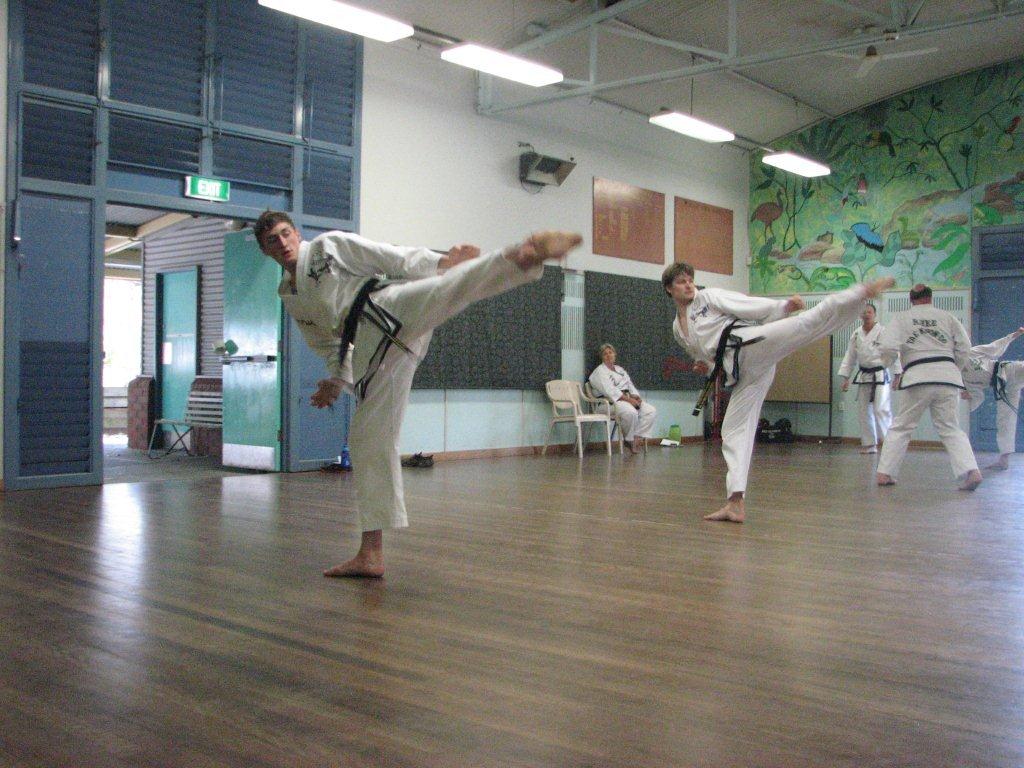 instructor-and-black-belt-training - img 2335