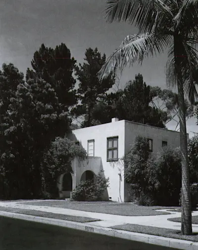 Mary Cossitt Residence in San Diego. Courtesy of Gibbs Smith Books