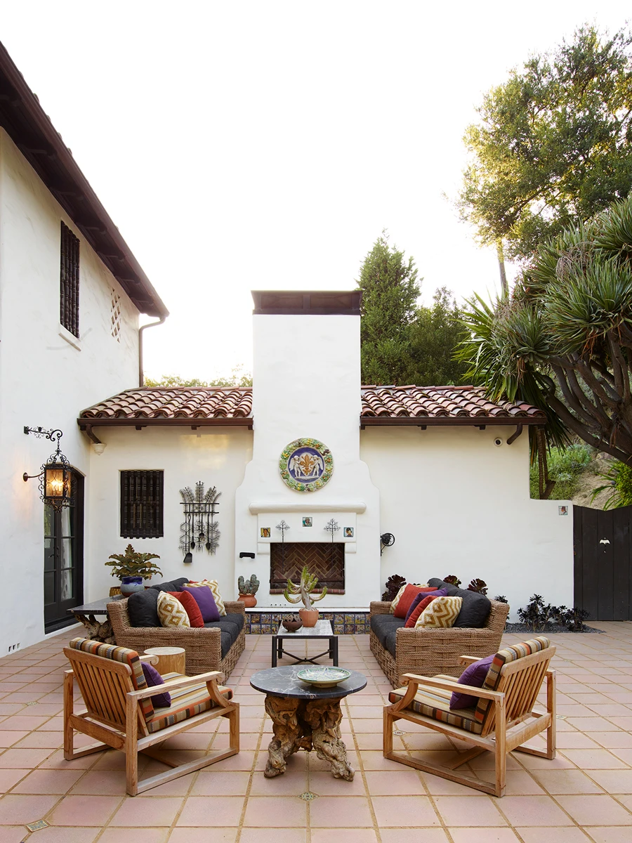 LosFelizSpanishColonial 12R