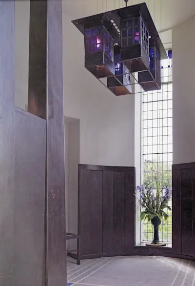 Light fixture of staircase