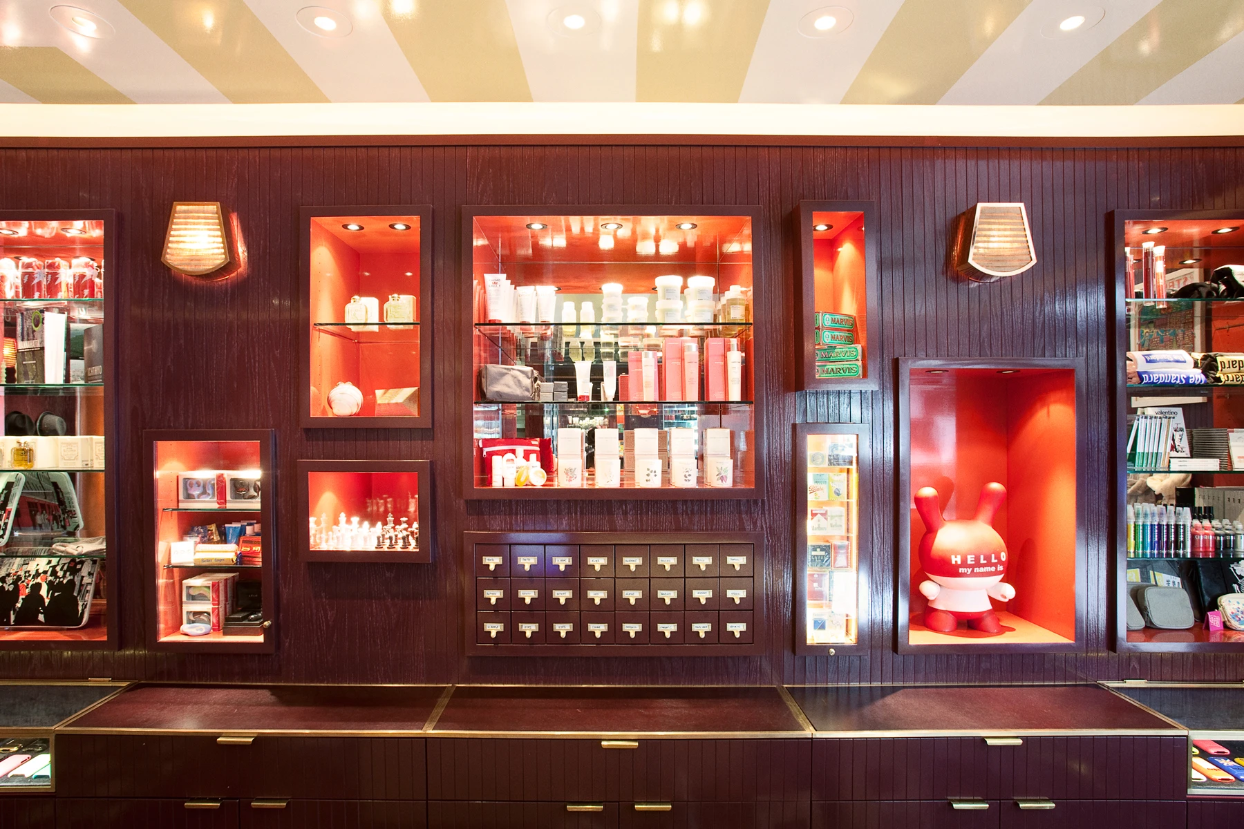 StandardHotelShop 4