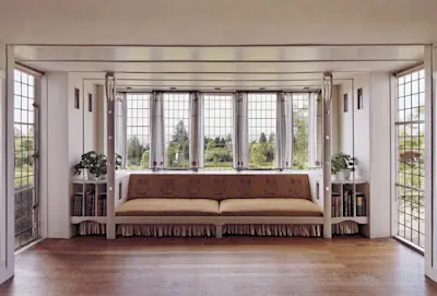 Alcove of drawing room