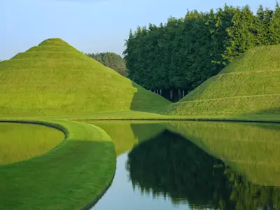 Slug Lake and Snail Mound