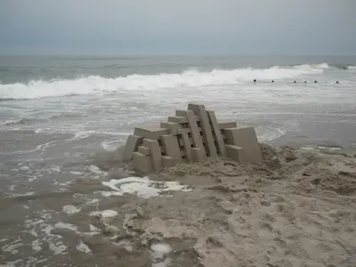 #5-Calvin Seibert’s Modernist Sandcastles