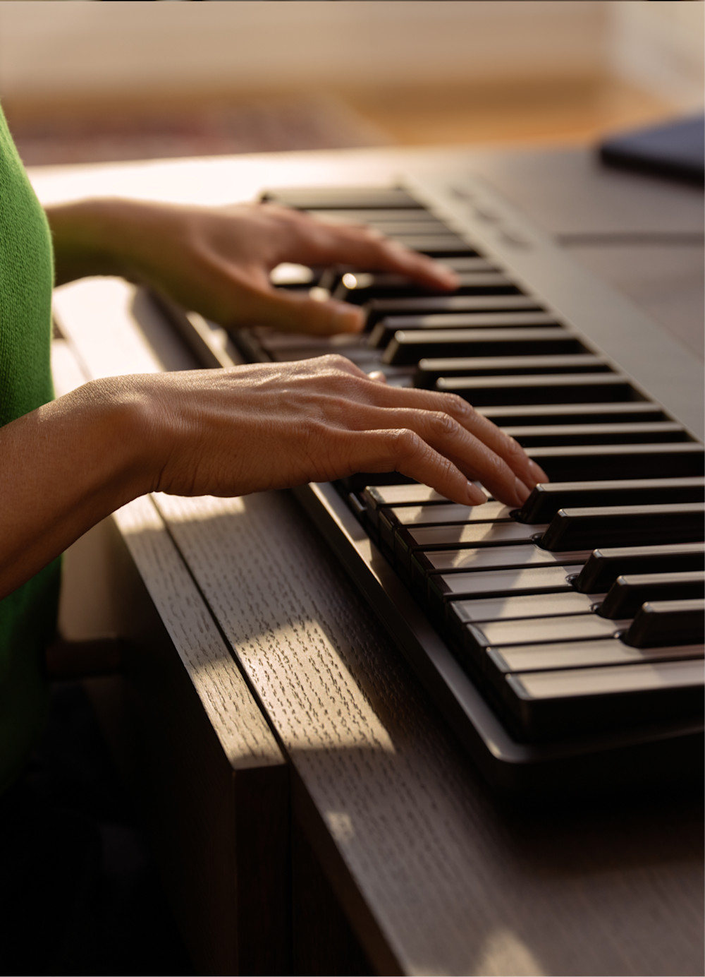 Two-handed piano playing and the importance of the left hand