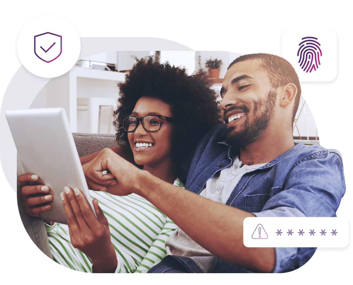 Un couple utilisant un iPad illustré par des icônes représentant la sécurité en ligne.