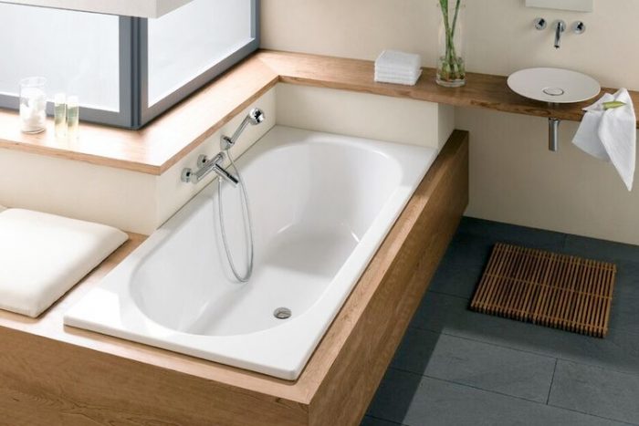 A modern bathroom with a bathtub and sink