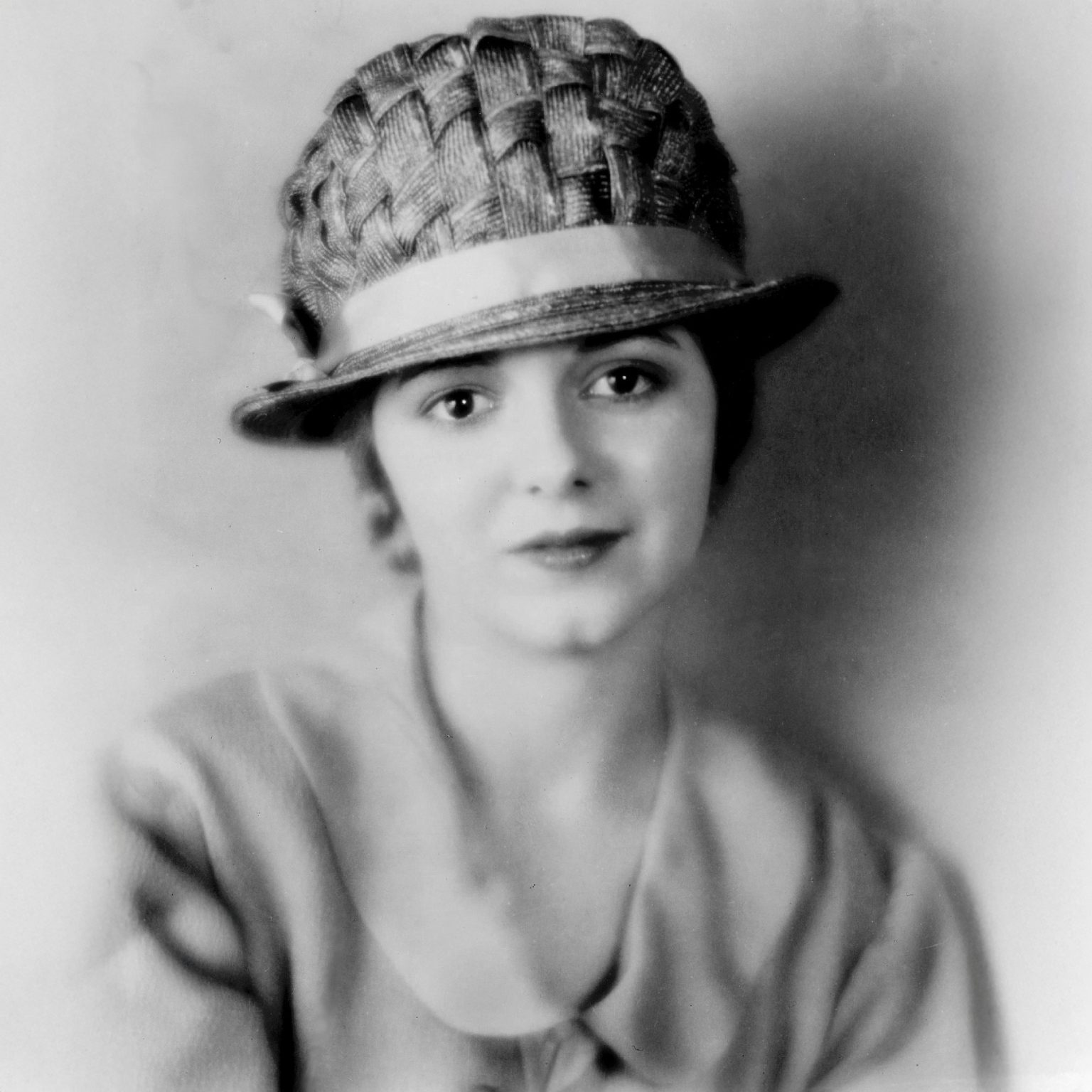 Janet_Gaynor_-_Sunrise_1927-1-1536x1536.jpg