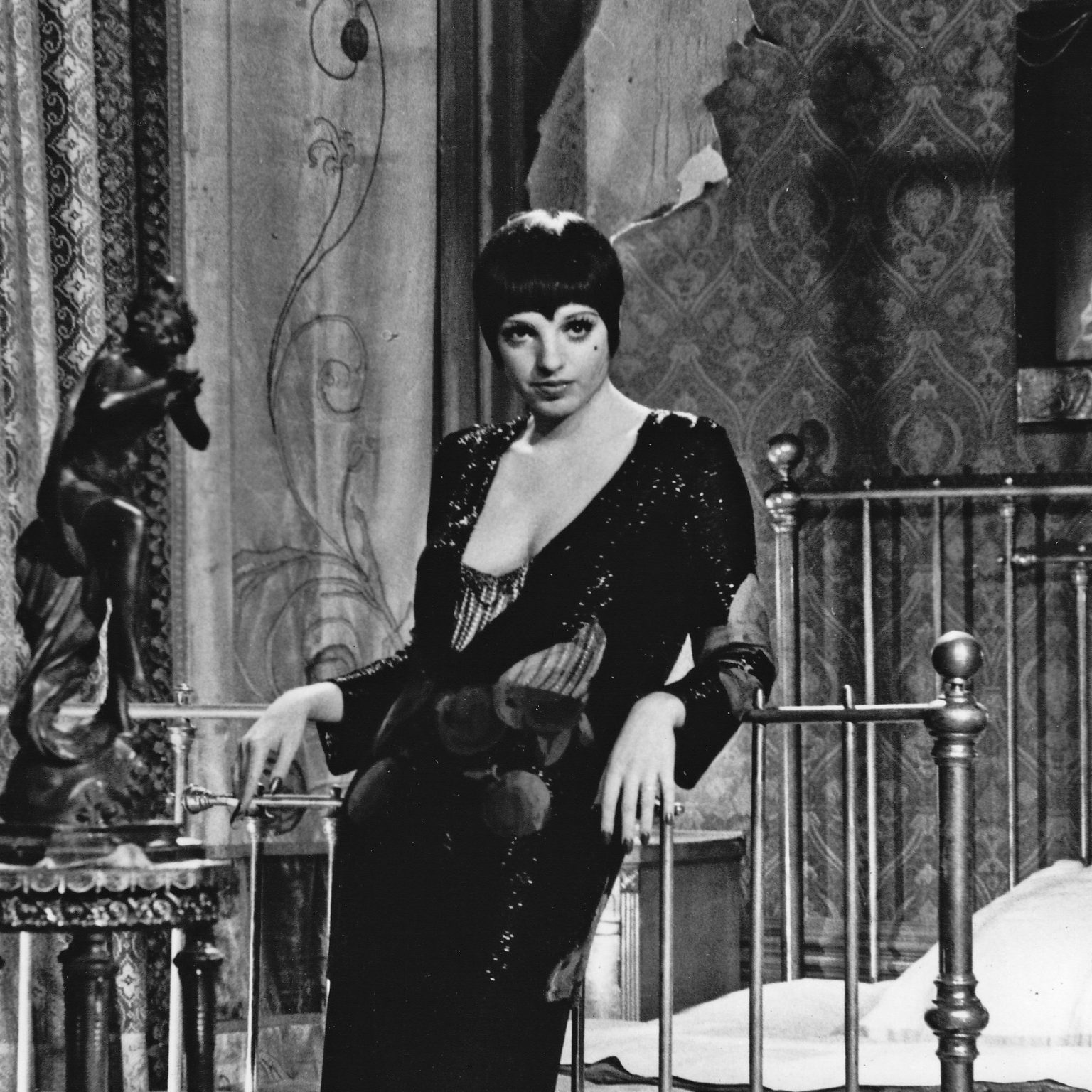 LizaMinnelli002-1536x1536.jpg