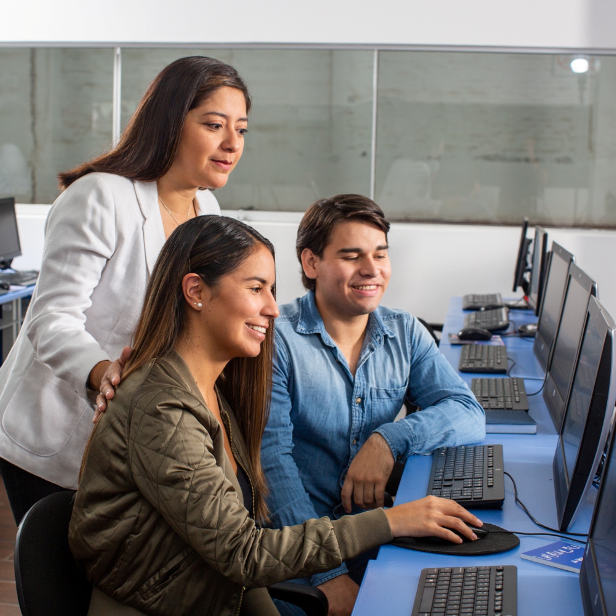 Imagen de TOEFL: una certificación que te conecta con oportunidades globales 