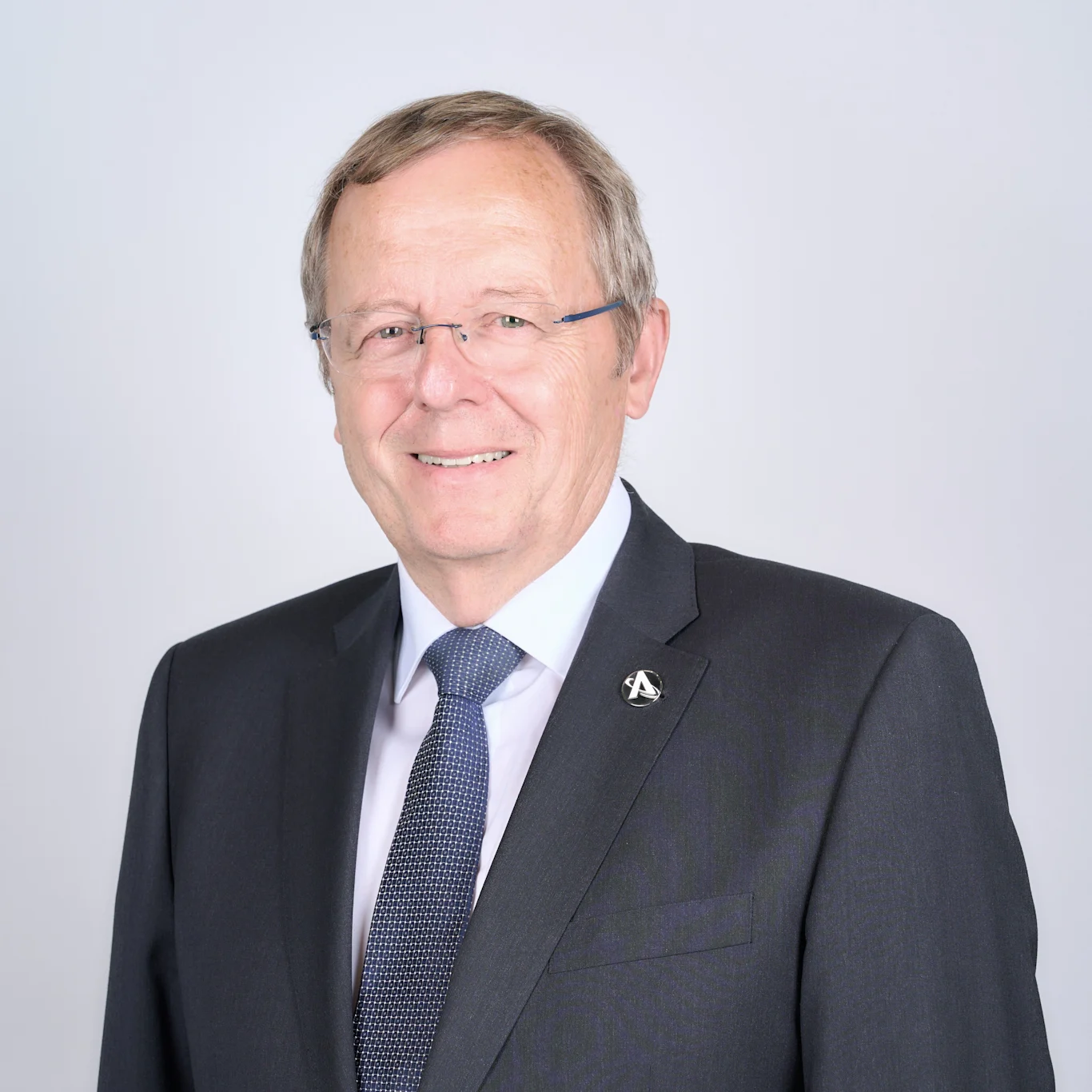 Profile - Jan Wörner