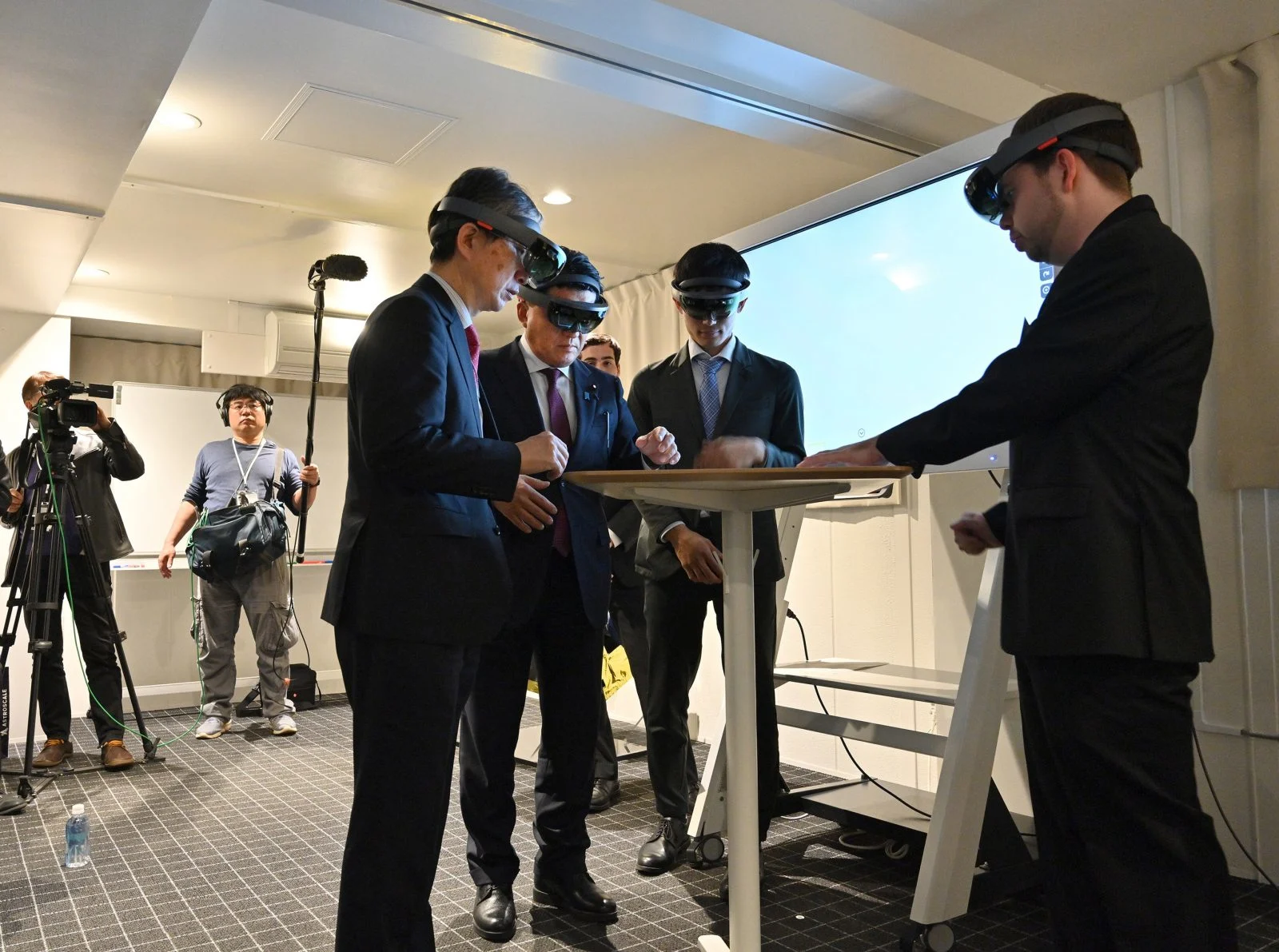 ASJ2019 0325 laDSC 3005s