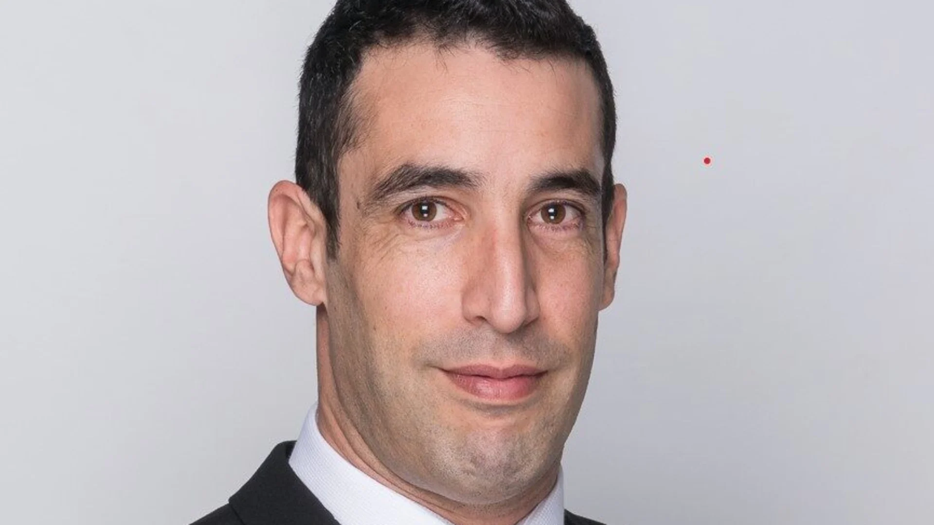 Ofir head shot