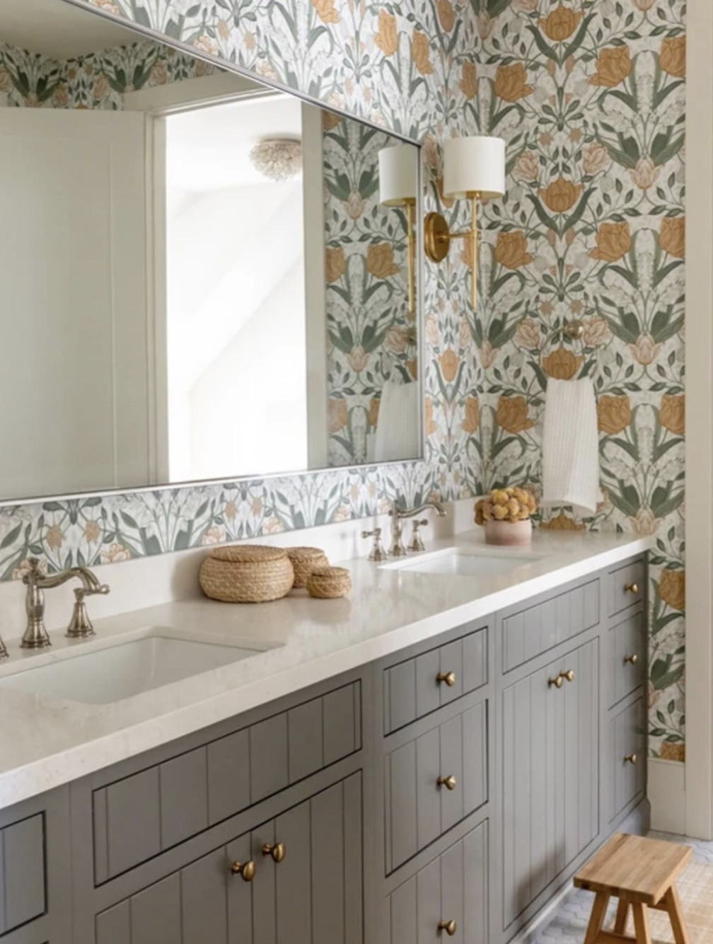 The Pros and Cons of Jack and Jill Bathrooms