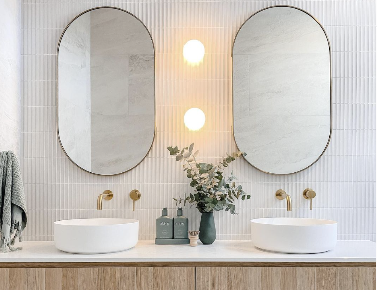 The Pros and Cons of Jack and Jill Bathrooms