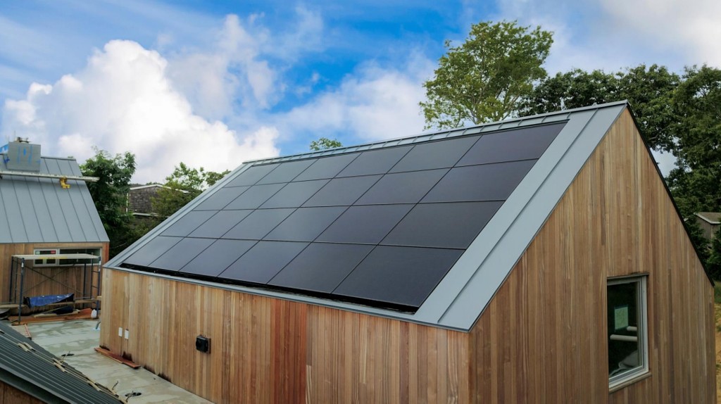 solar-home-Southhampton-recessed-panels-Greenlogic