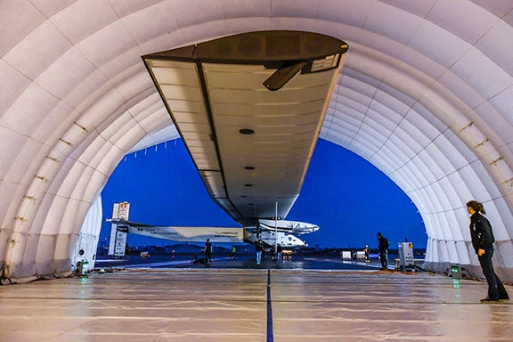 si2japanhangar2_0.jpg