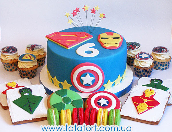 Тематичний кендібар для дитини Торт, пряники, макаронс і капкейки