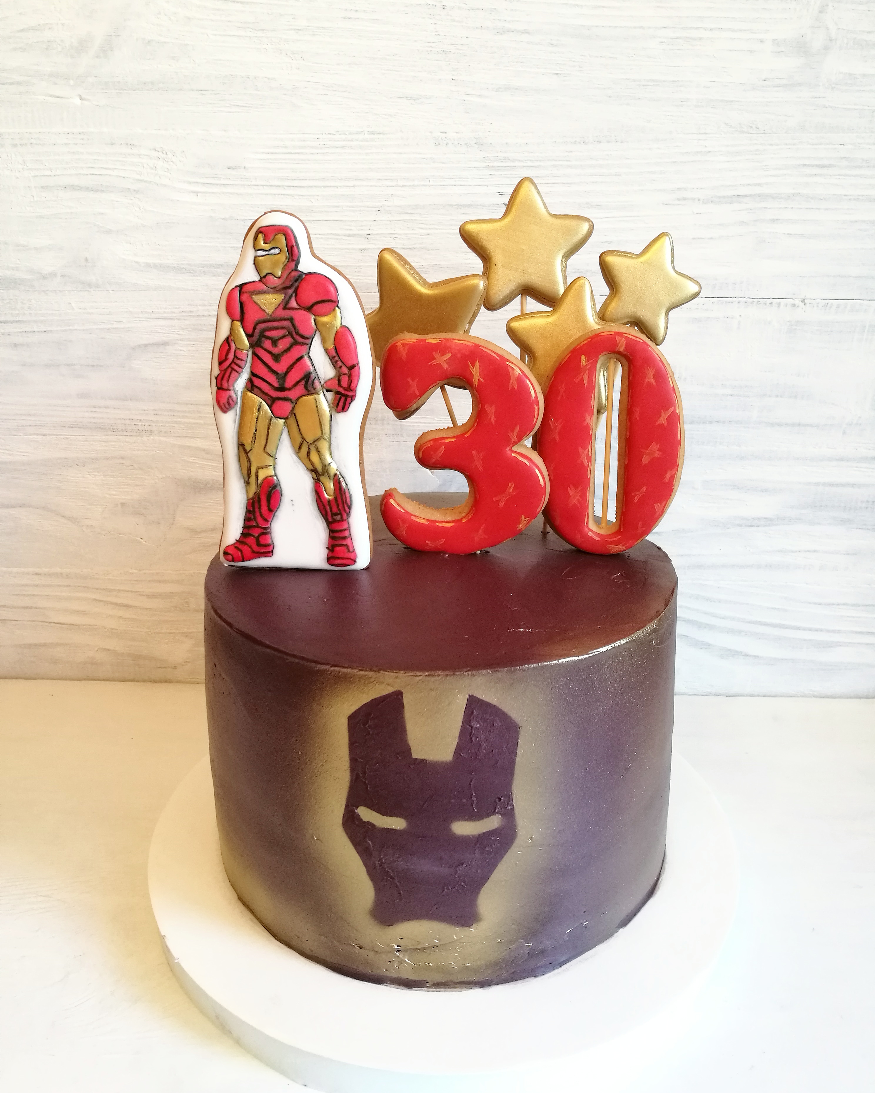 Торт на ювілей. Тематичний торт на день народження