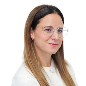Tania's headshot