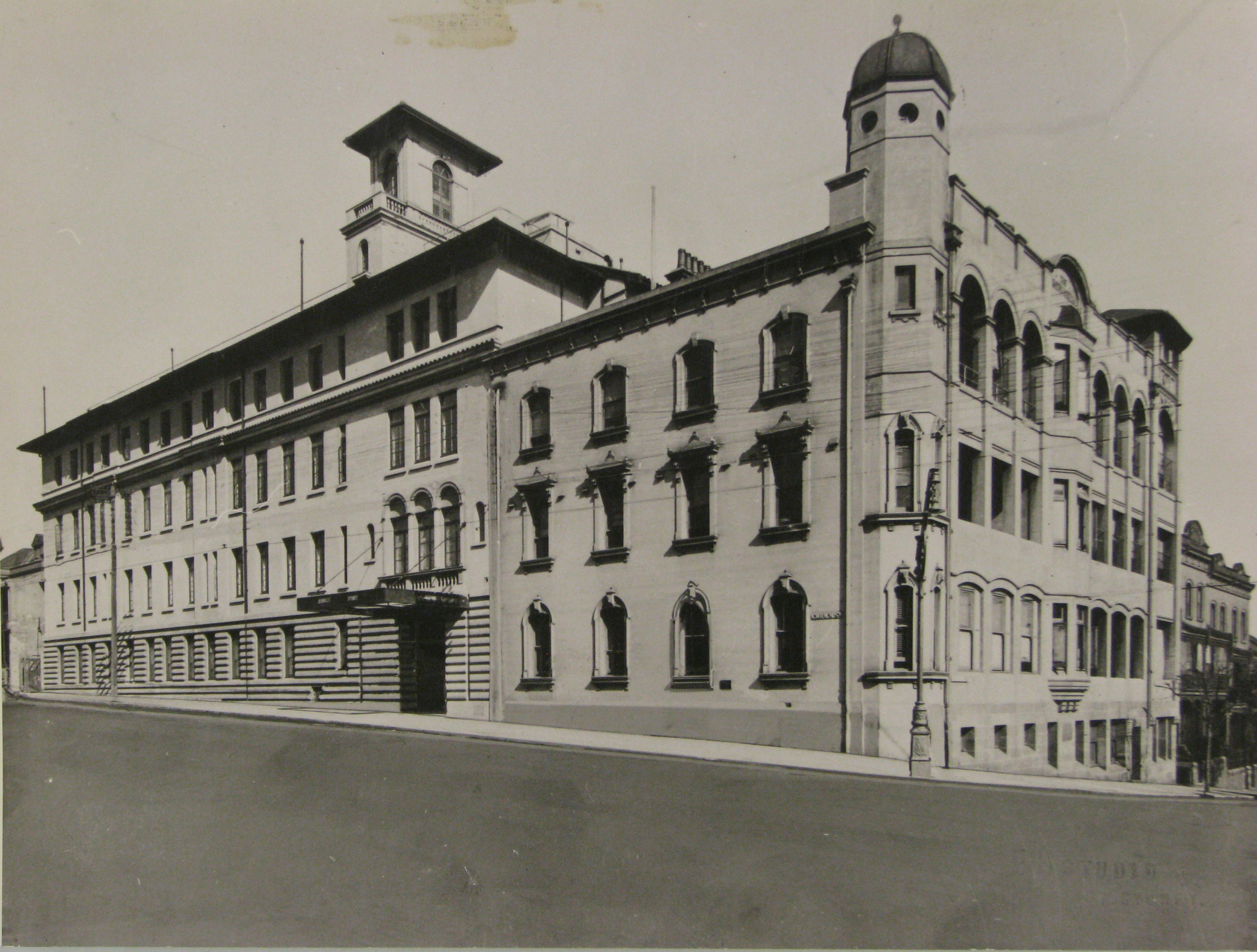 Crown Street Women's Hospital. Credit: City of Sydney Archives 069432