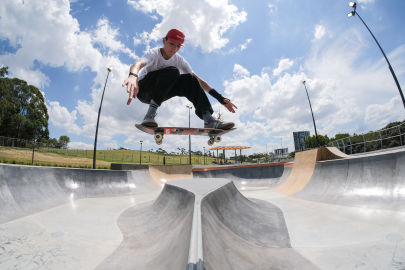 Skate in the flow bowl at Sydney Park skate park