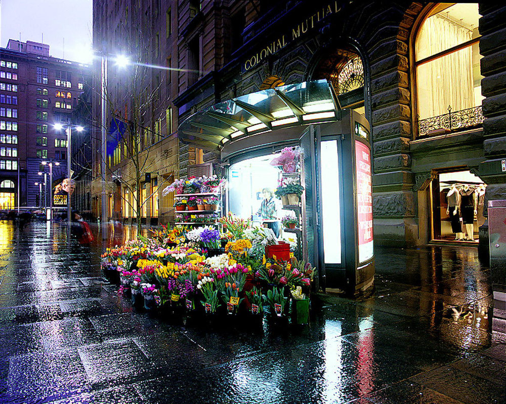 Martin Place at night, Sydney, 2000 (City of Sydney Archives, A-00064516) 