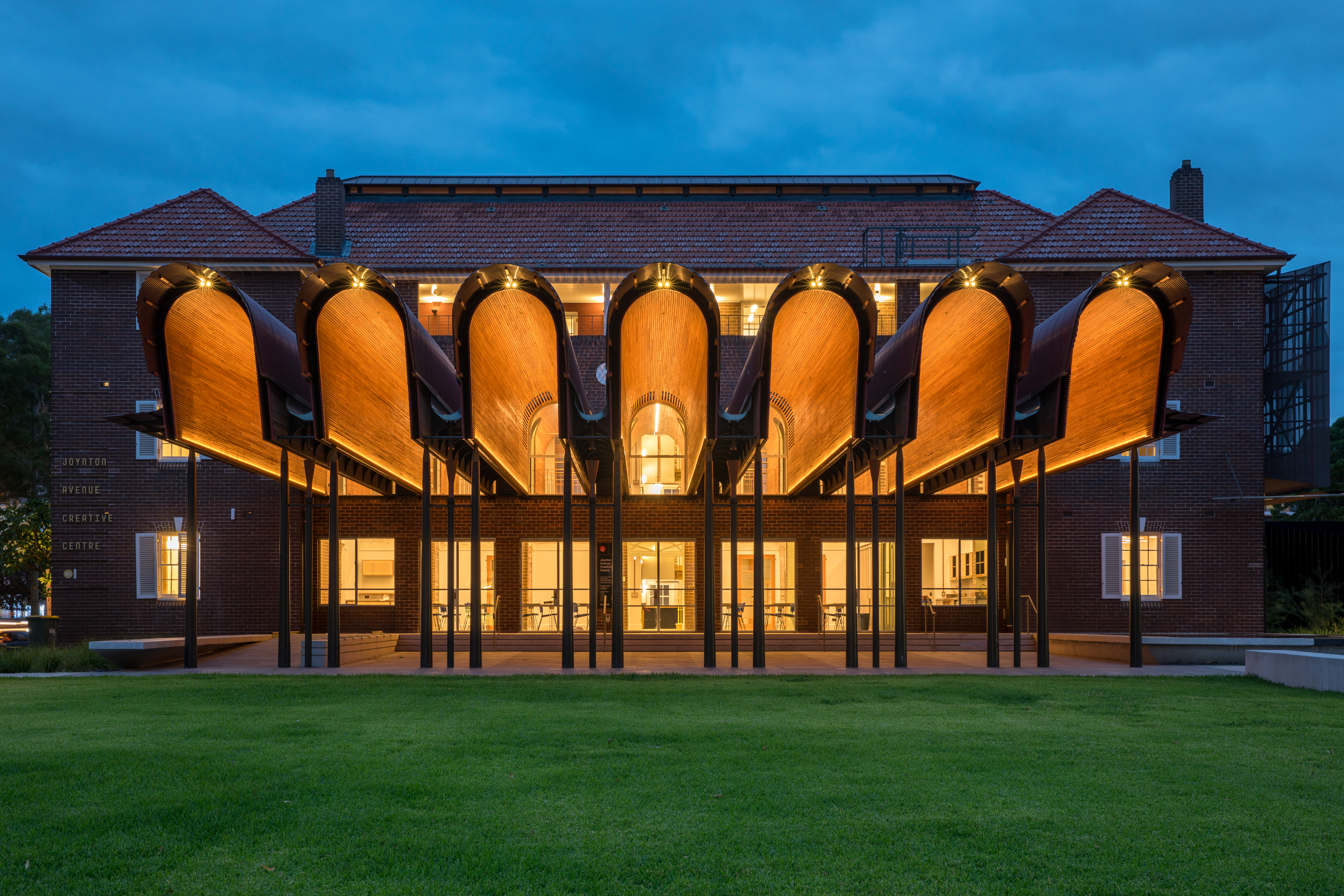 The Joynton Avenue Creative Centre, designed by Peter Stutchbury Architecture with Design 5 – Architects and City of Sydney. Image: Katherine Griffiths