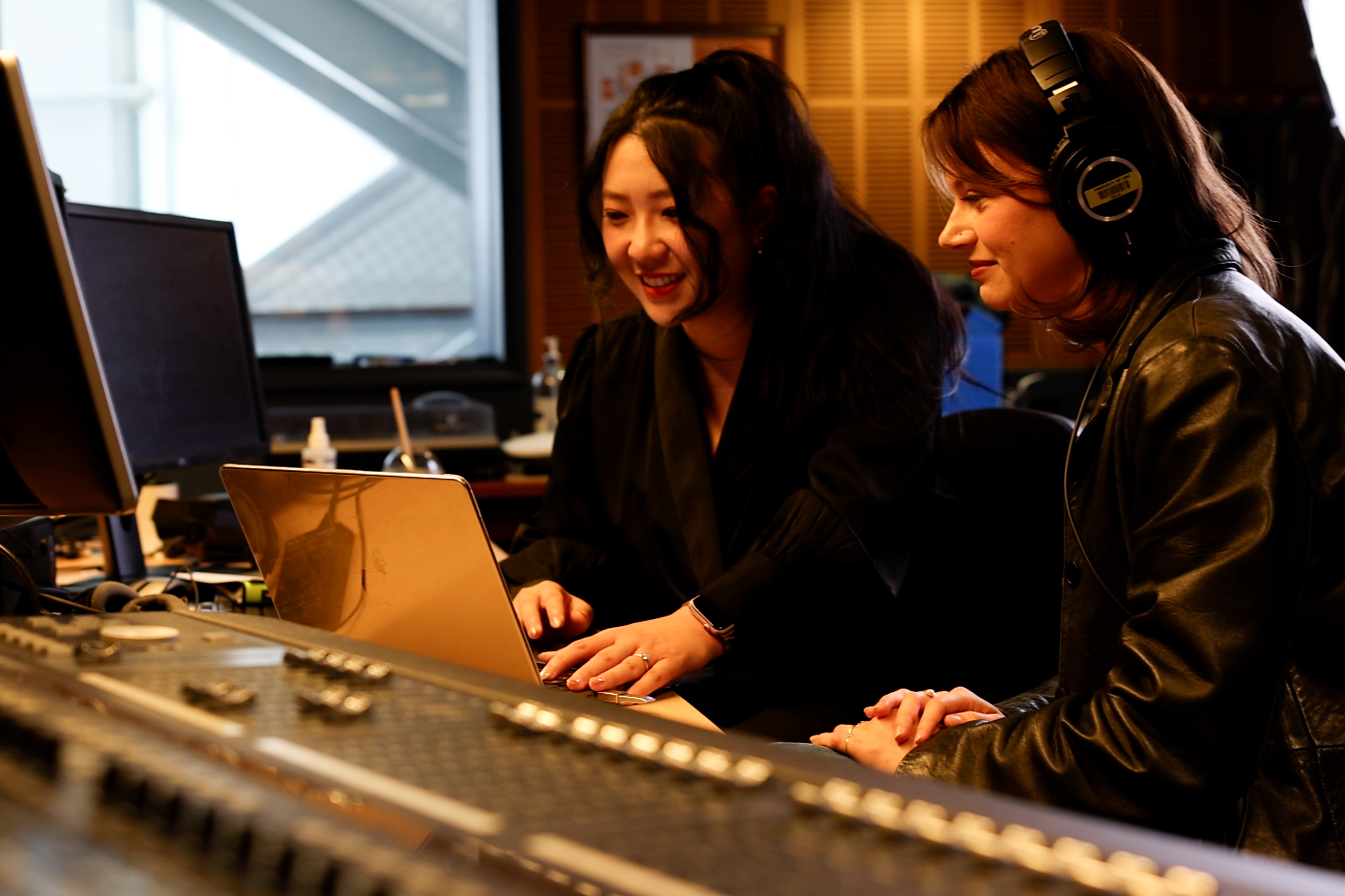 Luna Pan and Josie Mann in the ABC studios. Chris Southwood, City of Sydney