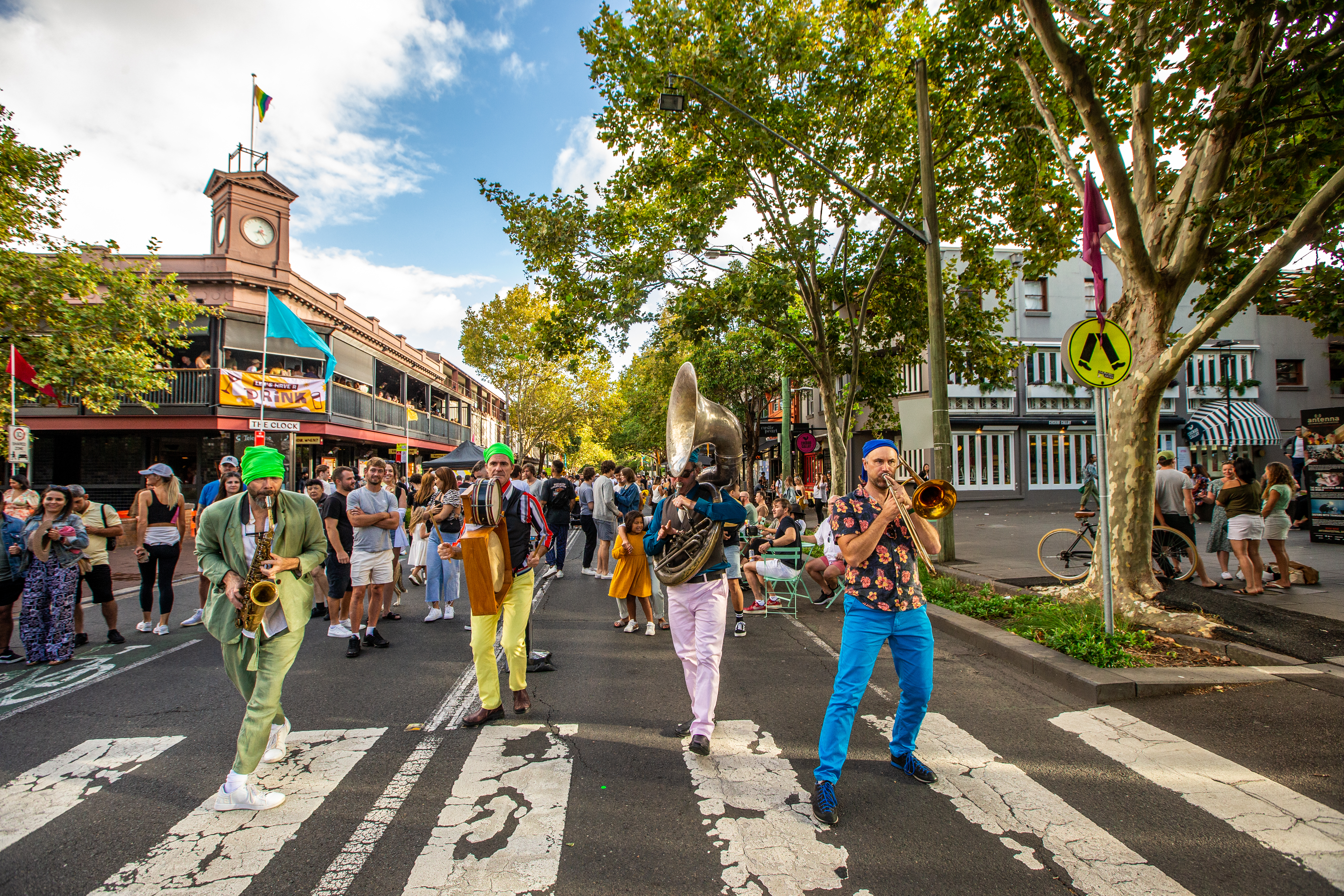 Summer Streets on Crown Street