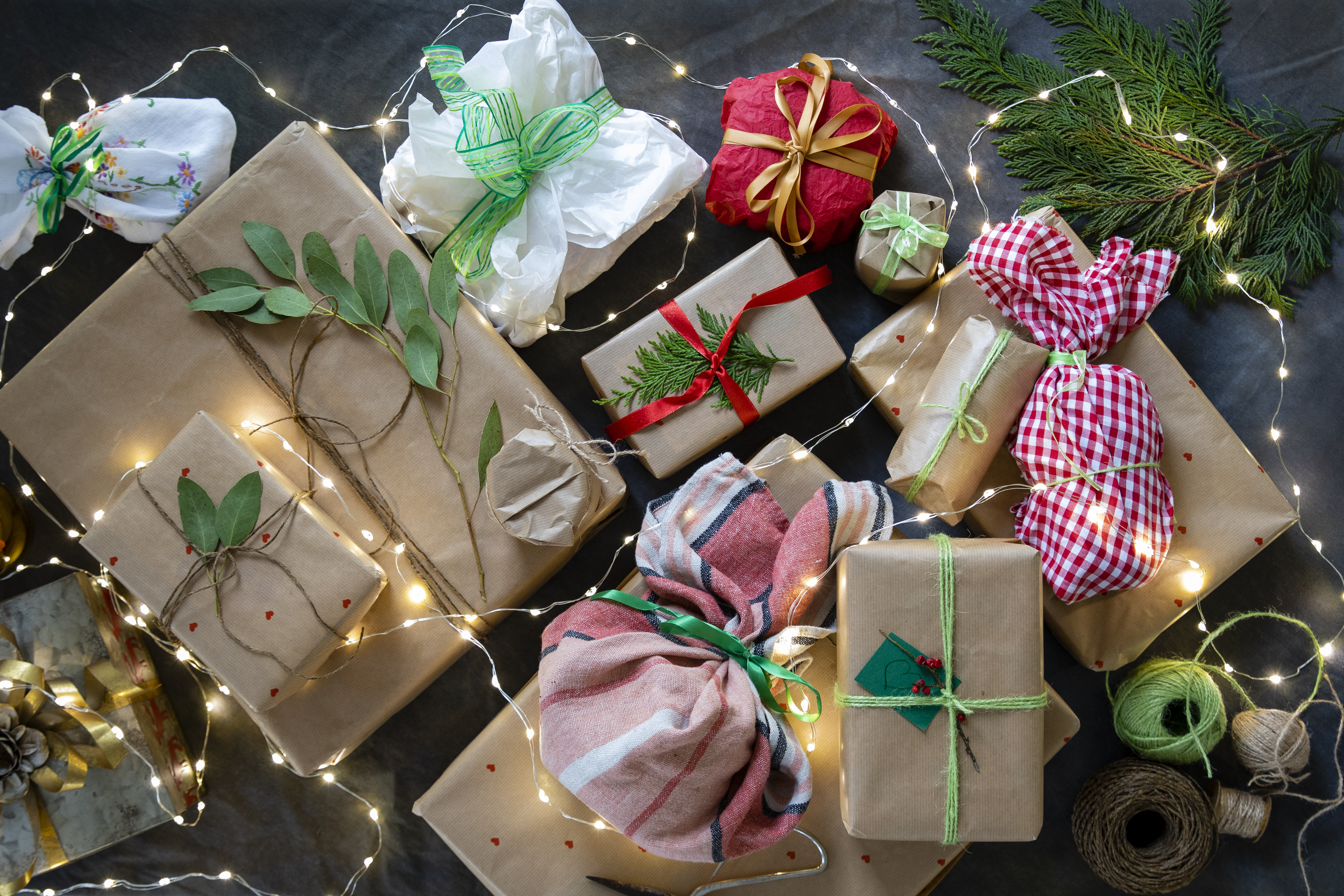 Decorate brown paper with string, ribbon or leaves to make beautiful wrapping. Image: Getty Images