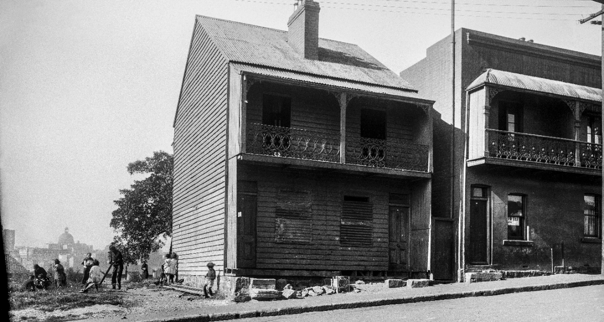 10-12 Harwood Street, Pyrmont, 1917. City of Sydney Archives A-01000428 