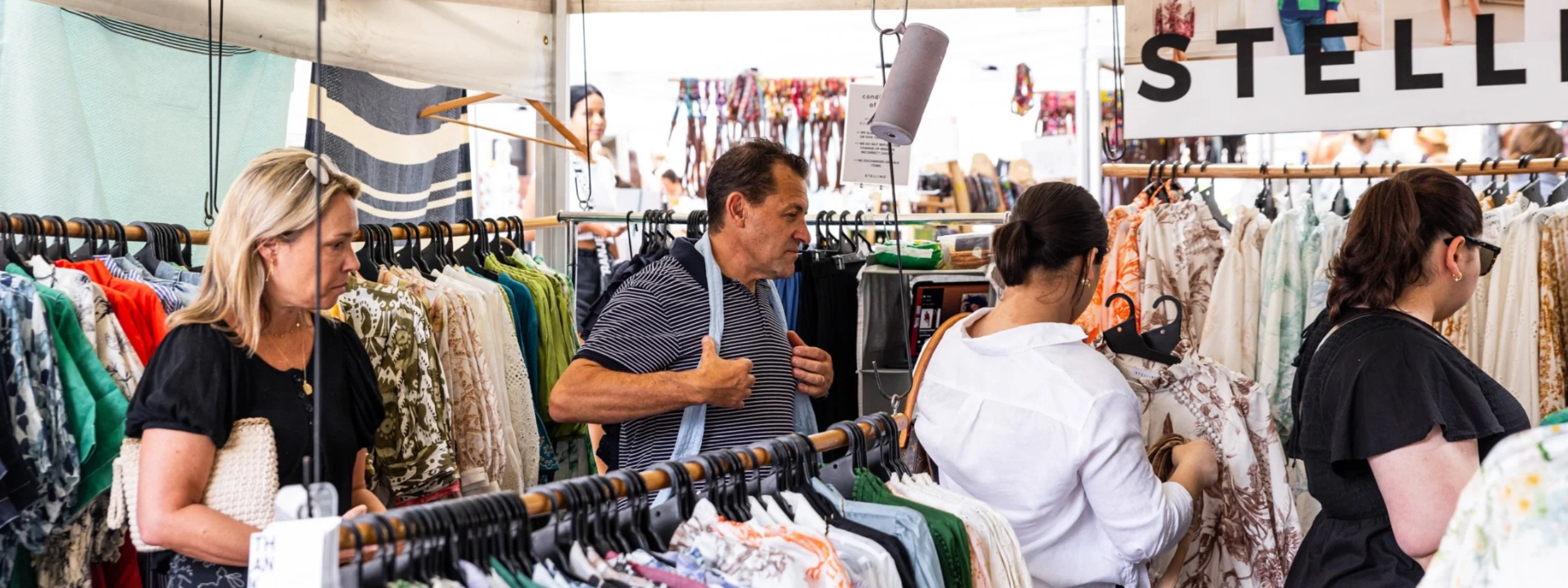 Browse a mix of food, fashion, homewares, gifts and more at Maroubra Beach markets