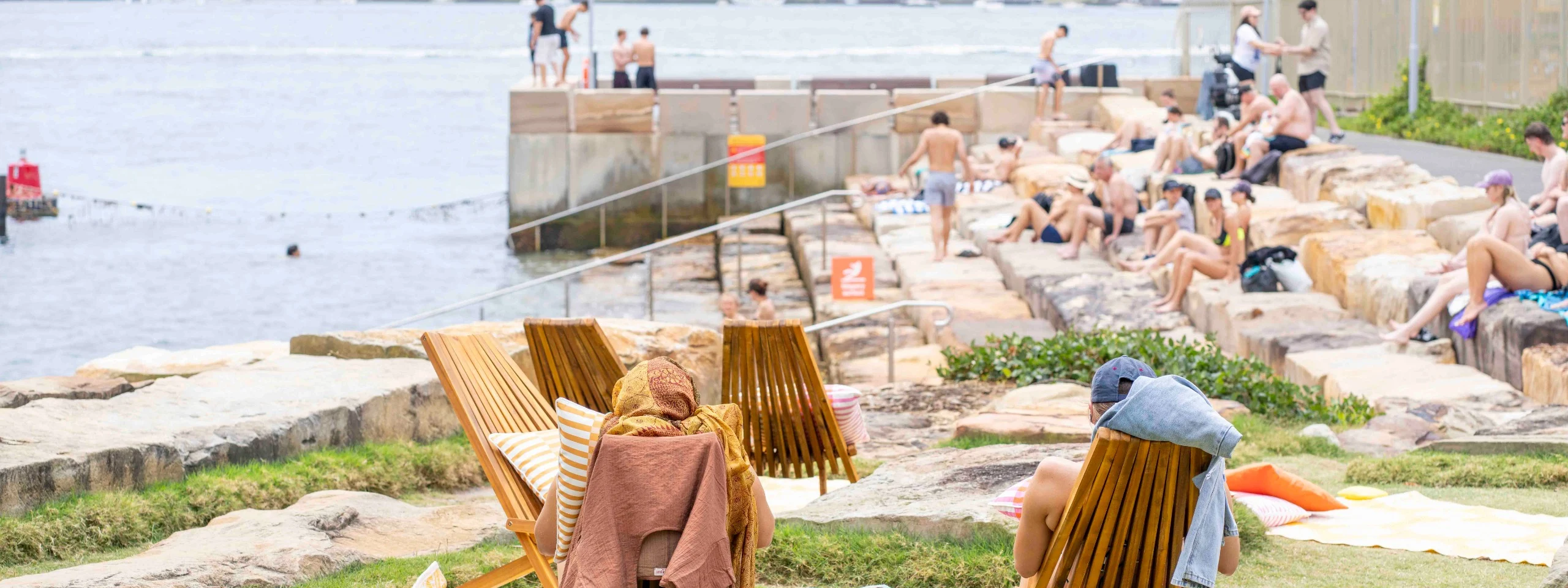 Live acoustic music sets the weekend vibe at Marrinawi Cove