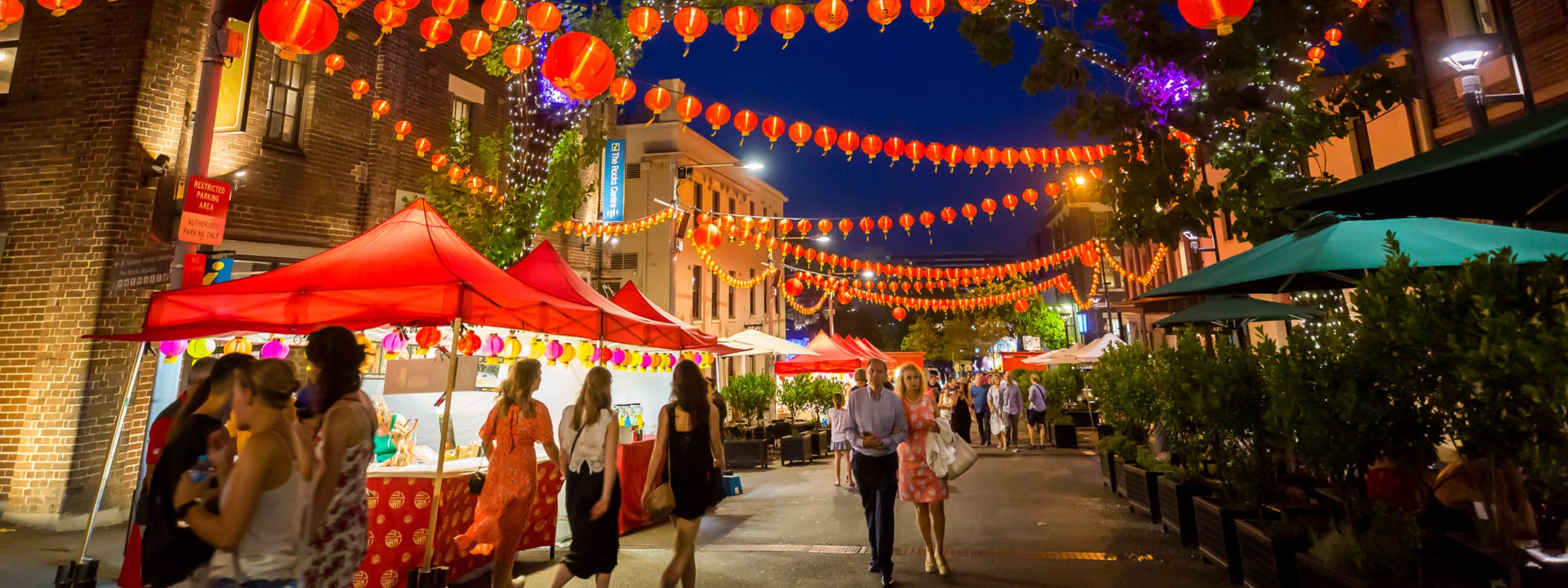 The Rocks Lunar Markets