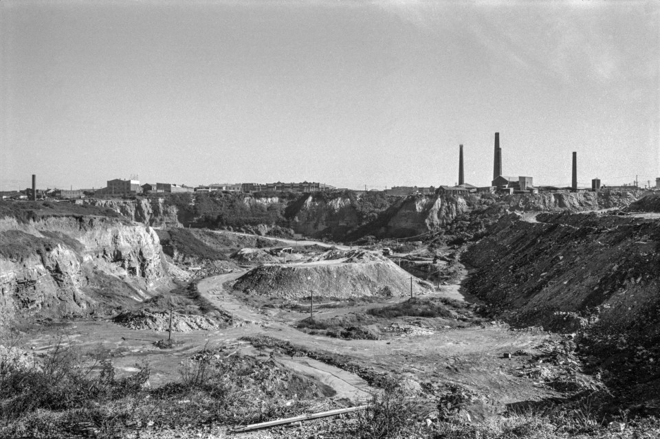 Brick kilns in 1971