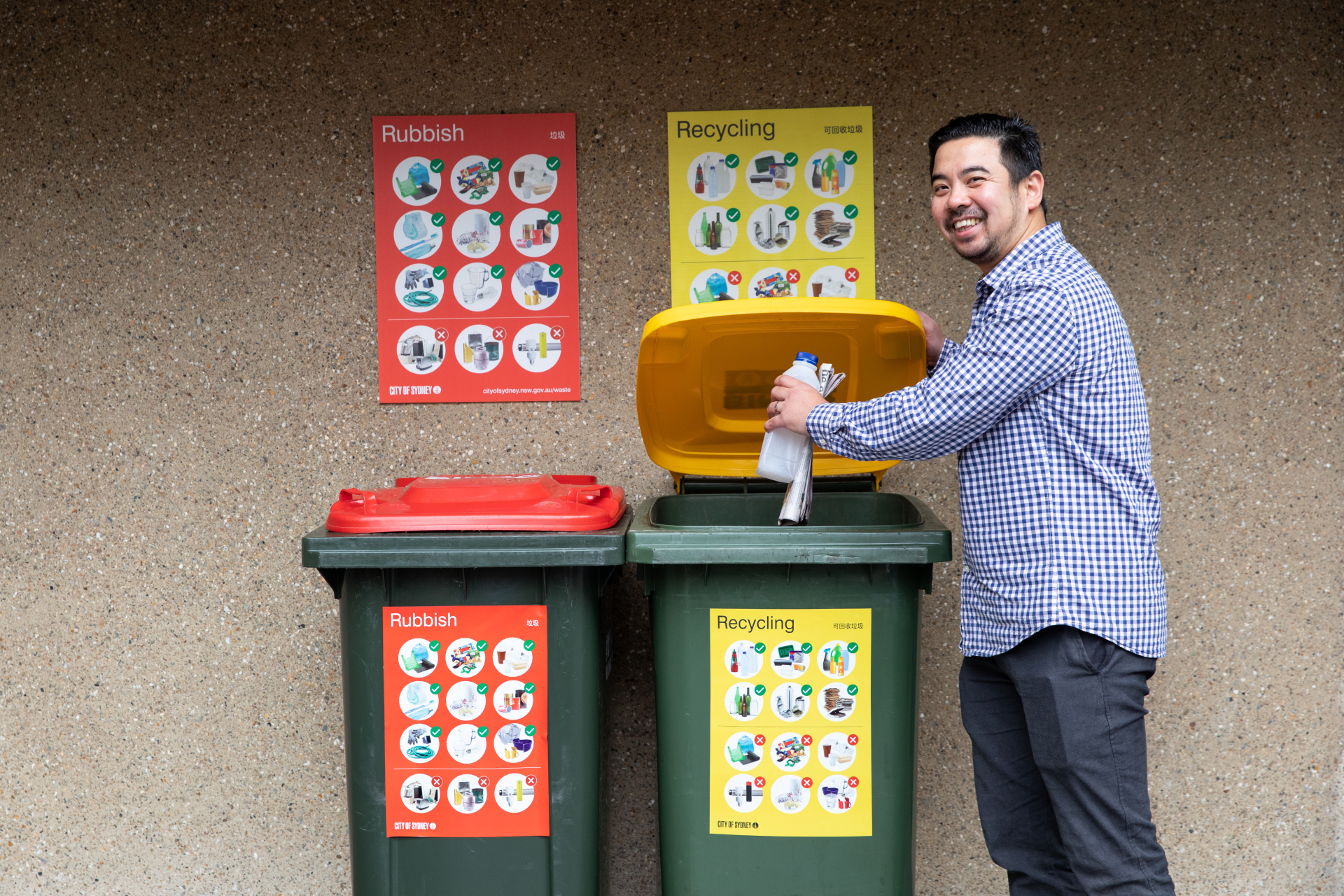 Always place your items loose into the recycling bin or chute. Never put your recycling inside a plastic bag. Image: Katherine Griffiths/City of Sydney