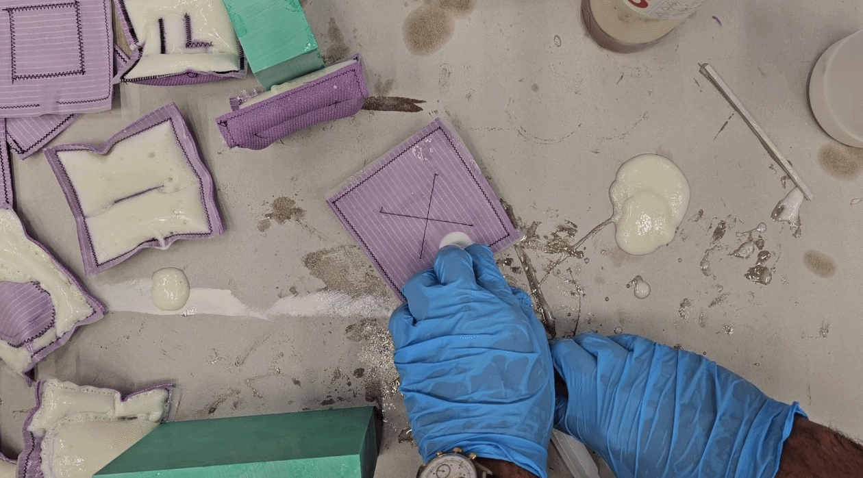 Material experiment - inflating chambers using PU foam