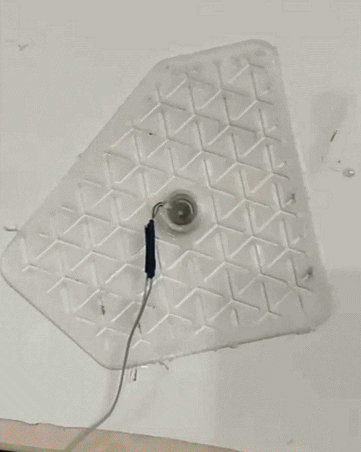 Auxetics based haptic patch to fit on body contour of any shape