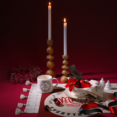 Gedeckter Weihnachtszauber