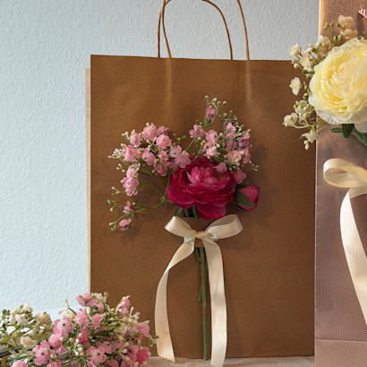 Blumige Geschenkverpackung
