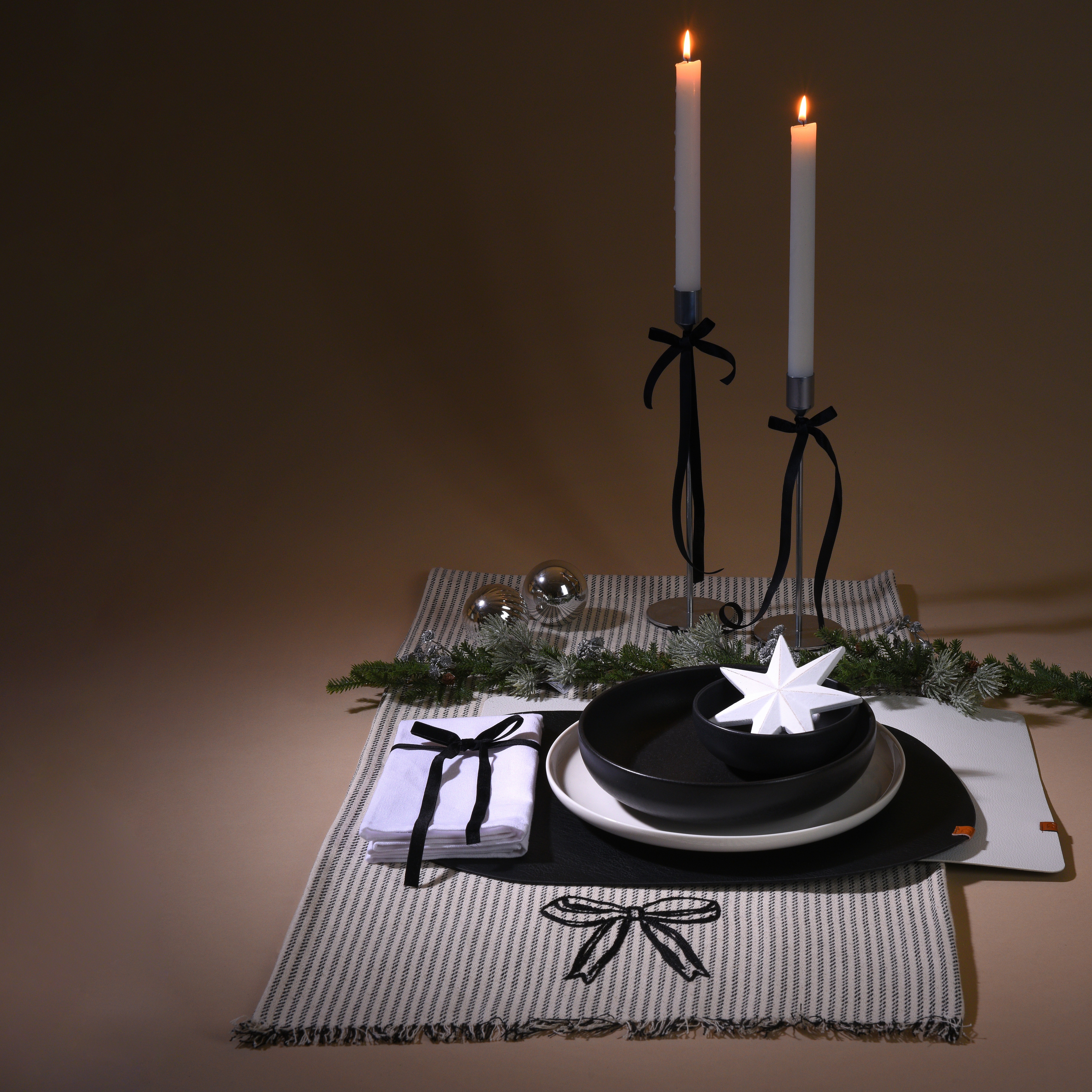 Winterzauber in Schwarz & Silber