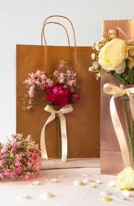 Blumige Geschenkverpackung