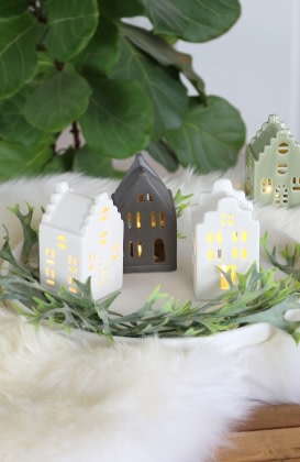 Dekotablett mit Häuschen