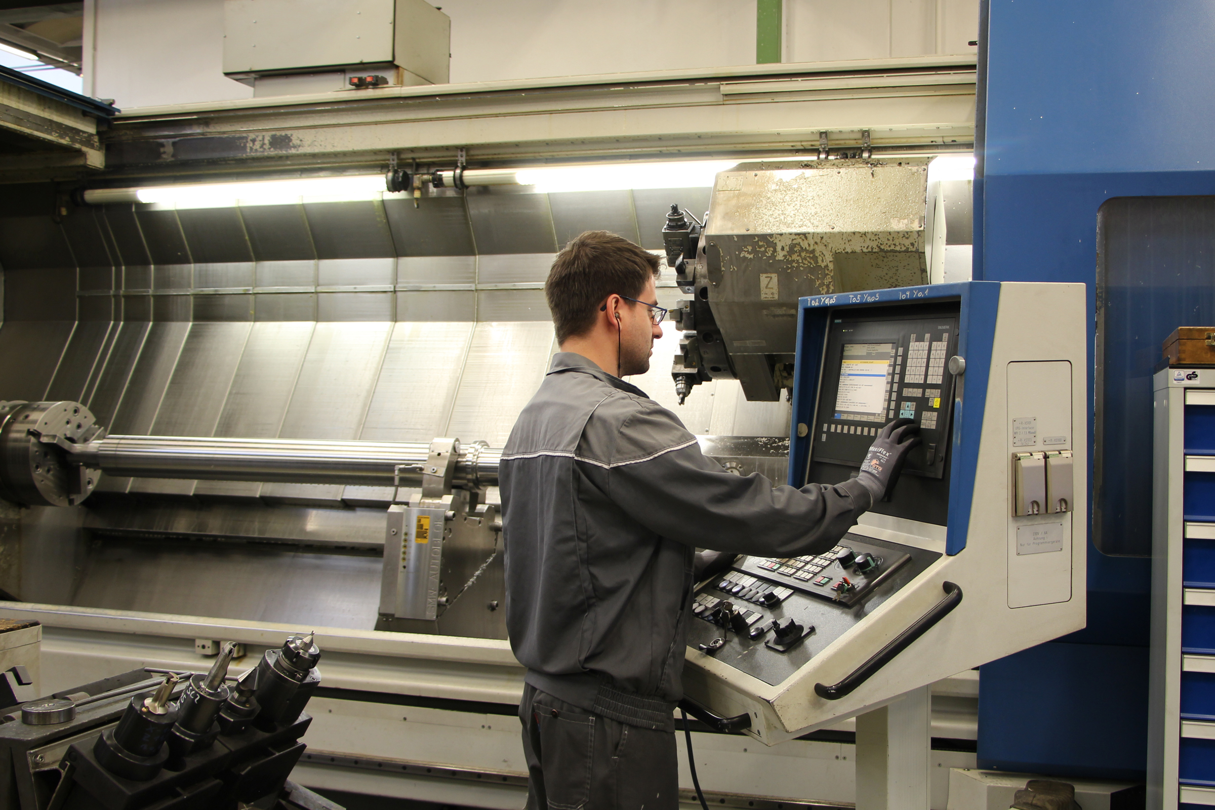 Karriere-CNC-Maschinebediener 2400x1600