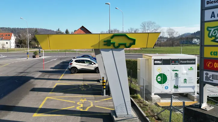 AGROLA Schnellladestation und MicroGrid bei der LANDI in Neftenbach