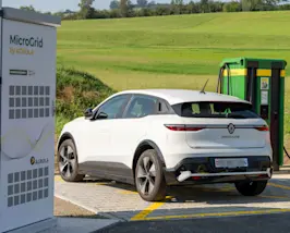 AGROLA MicroGrid und Schnellladestation der LANDI Sursee in Oberkirch