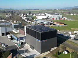 Solaranlage bei Aachtal Futter AG in Erlen